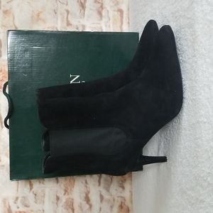 New Ralph Lauren Pashia Leather Booties